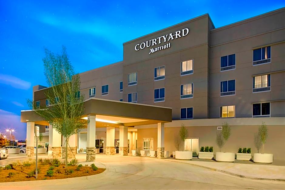 Courtyard by Marriott Atlanta Kennesaw