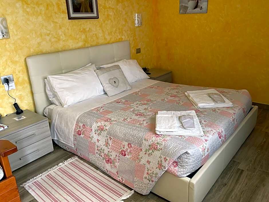 Hotel Diffuso Il Portichetto sulla collina a Vezio Perledo