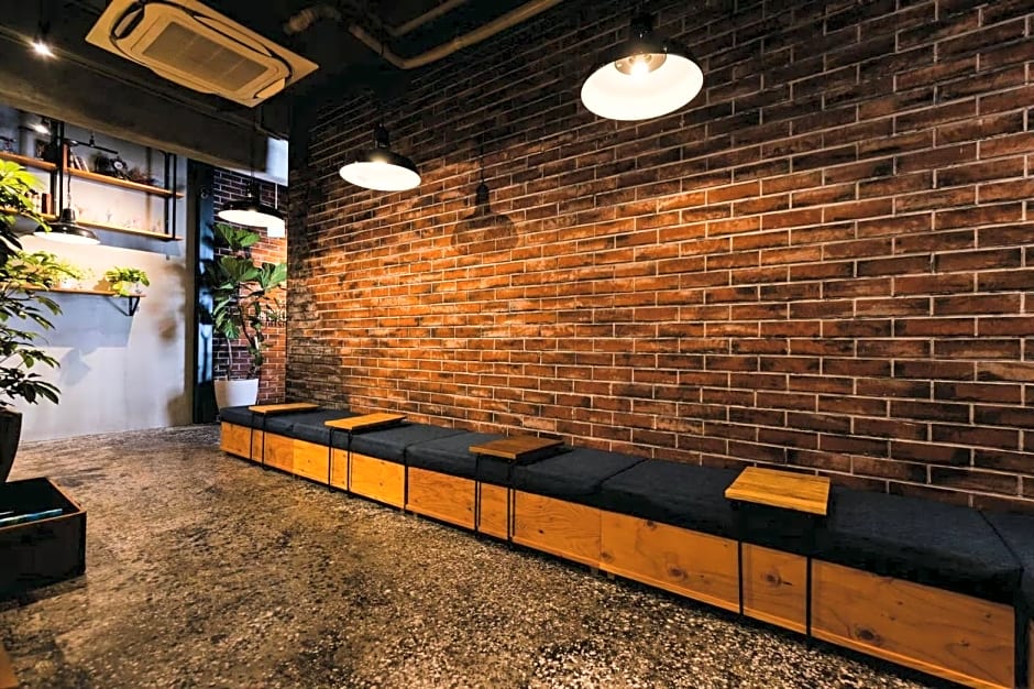 The Kitchen Hostel Ao