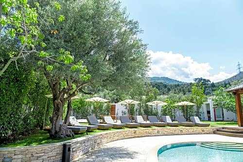 Alissachni SeaSide Hotel