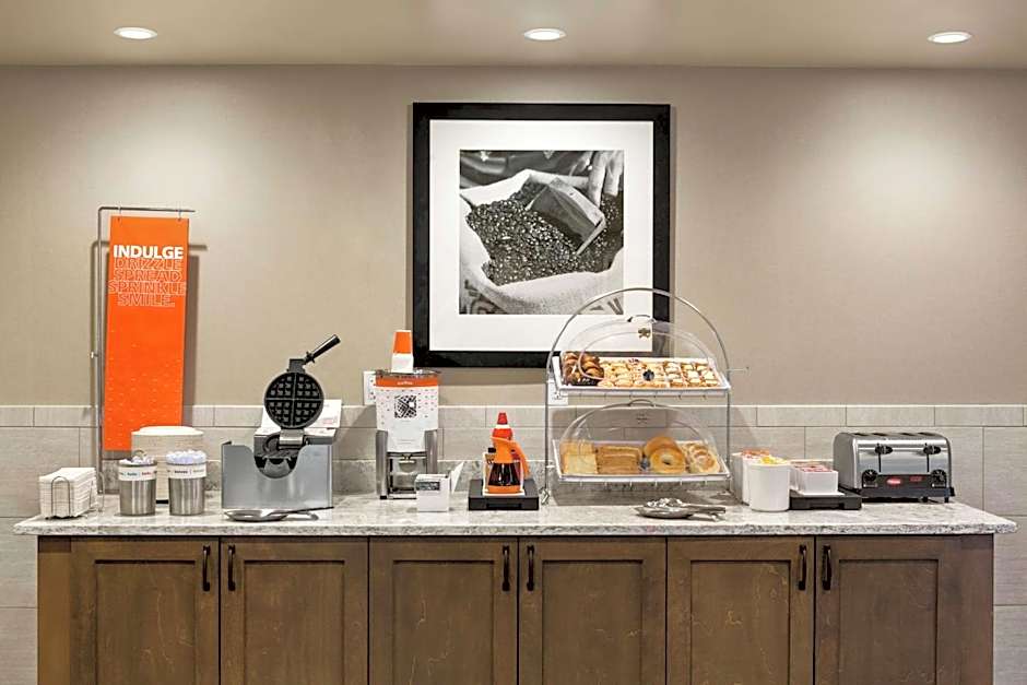 Hampton Inn By Hilton and Suites Minooka