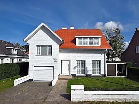 Stille Rust V modern villa in De Haan