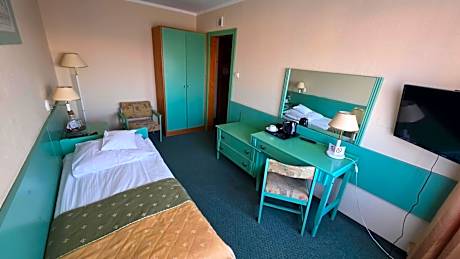Economy Single Room