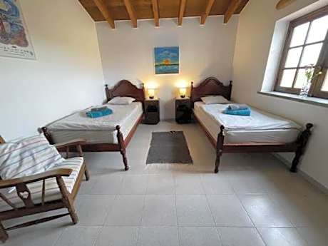 Da Silva Surfcamp- 2 Bettzimmer mit Frühstück