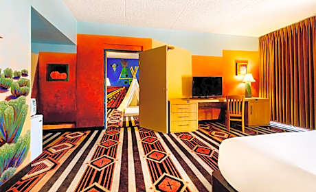 Artist 2 Bedroom Family Suite