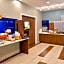 Holiday Inn Express And Suites Ruskin By IHG