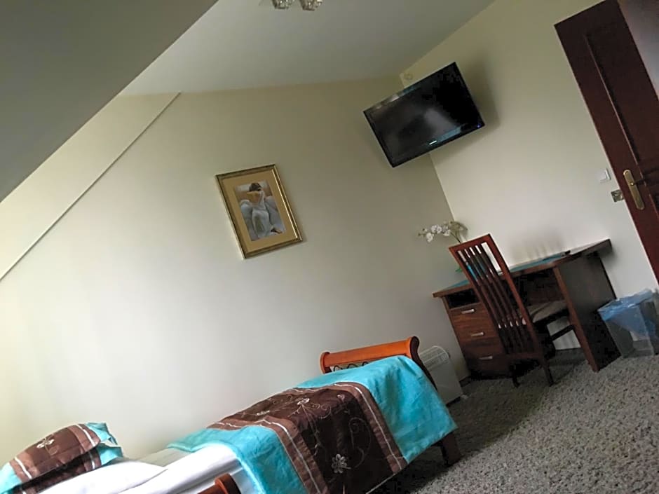 Dworek w Dawnej Szkole