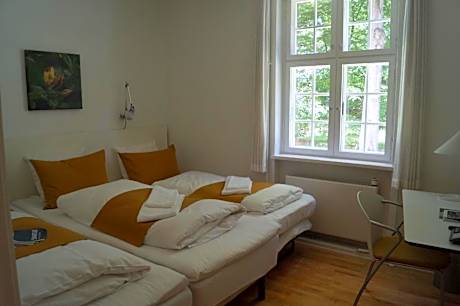 Basic Triple Room (2 Adults + 1 Child)