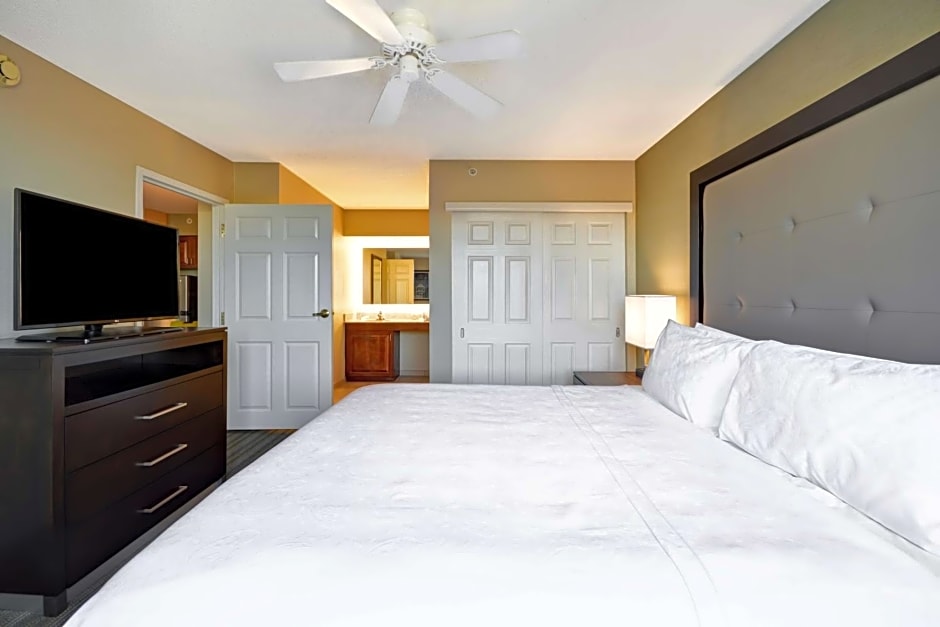 Homewood Suites Dulles-International Airport