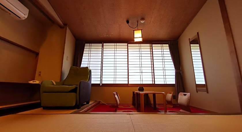 Sakahijiri Nikko