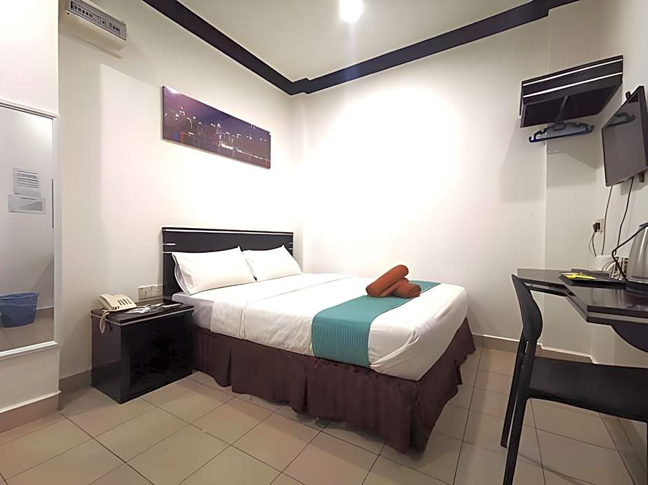 Hotel Tourist City Centre by HotSpot Essential