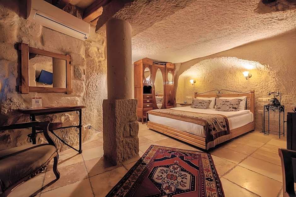 Mithra Cave Hotel