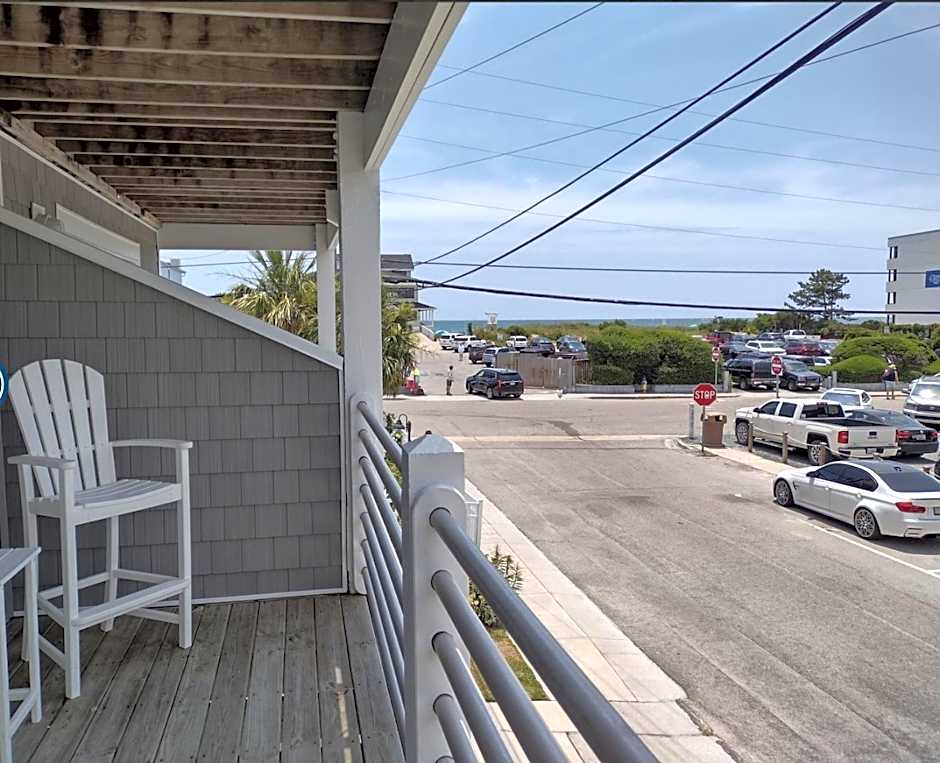 Sandpeddler Inn and Suites