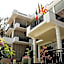 Queens Beach Hotel