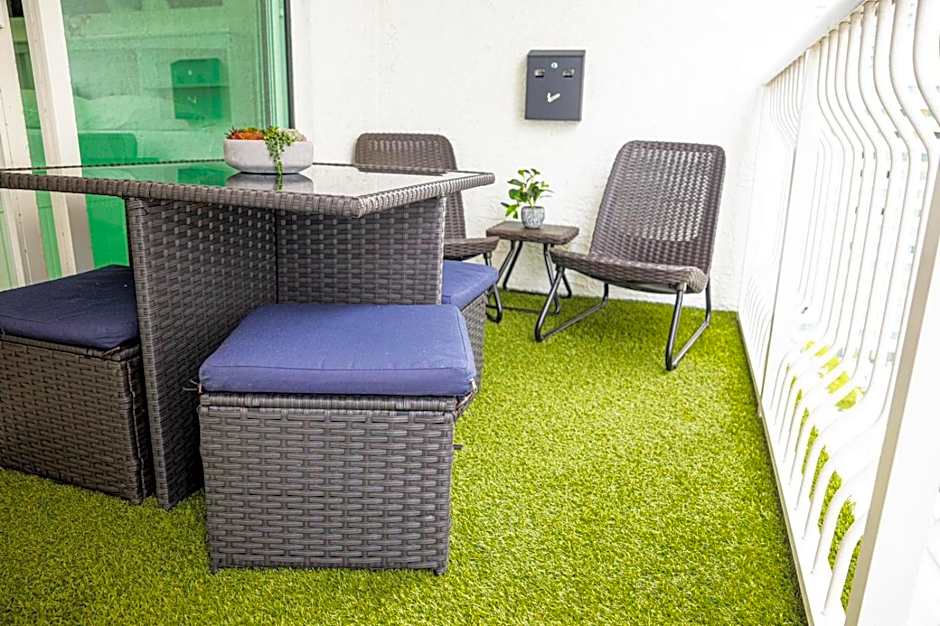 Modern and Luxurious Brickell Studio