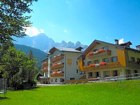 Hotel Edelweiss