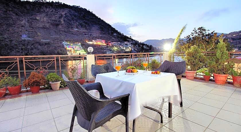 Hotel Neelesh Inn - A Luxury Lake View Hotel 20 KM From Nainital