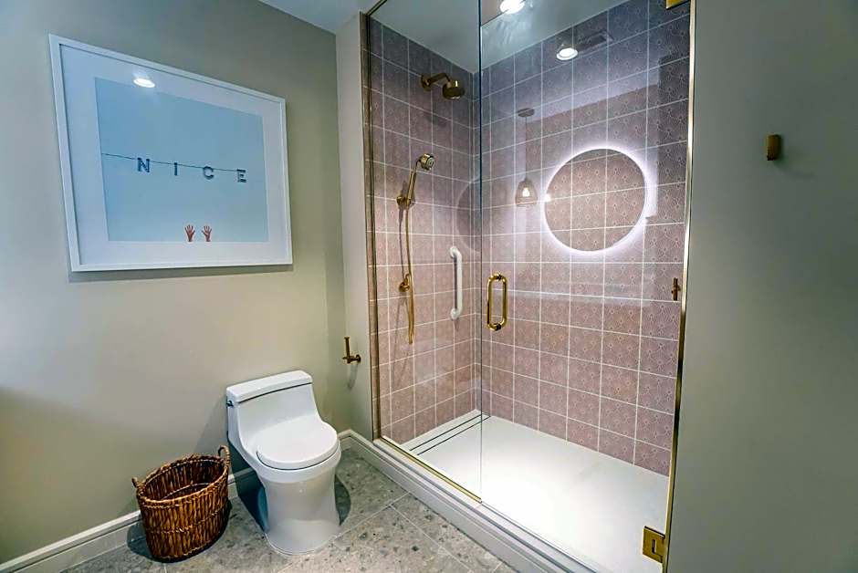 Embassy Suites by Hilton Orlando Sunset Walk