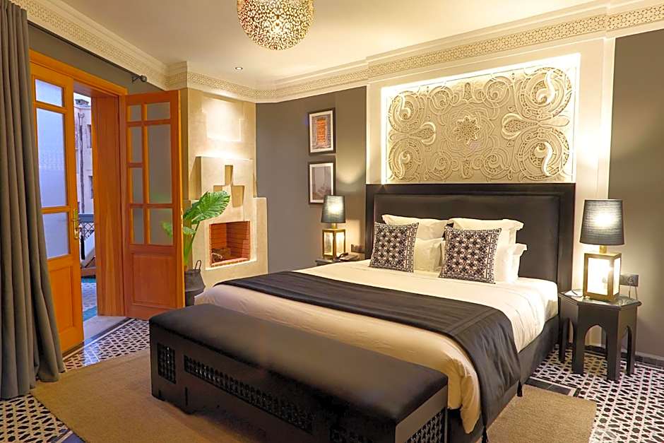 Photo 1 of 8 of Superior 1 King Bed