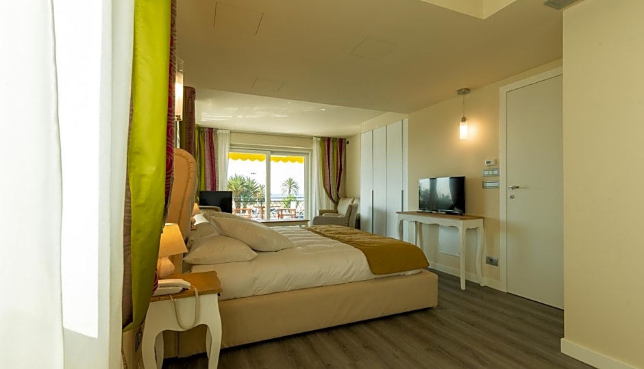La Dolce Vita Hotel