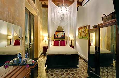 Queen Room