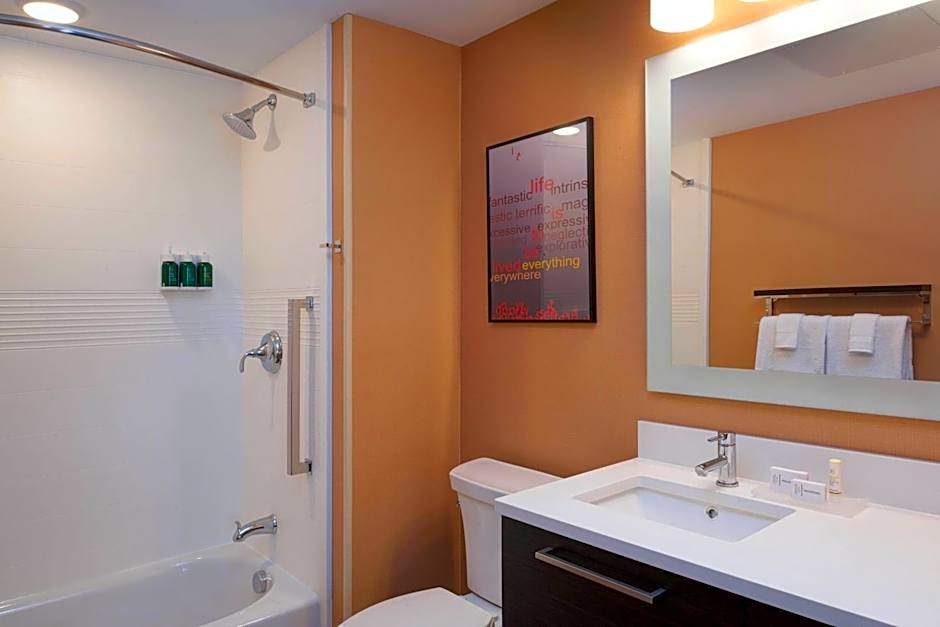 TownePlace Suites by Marriott Grand Rapids Airport