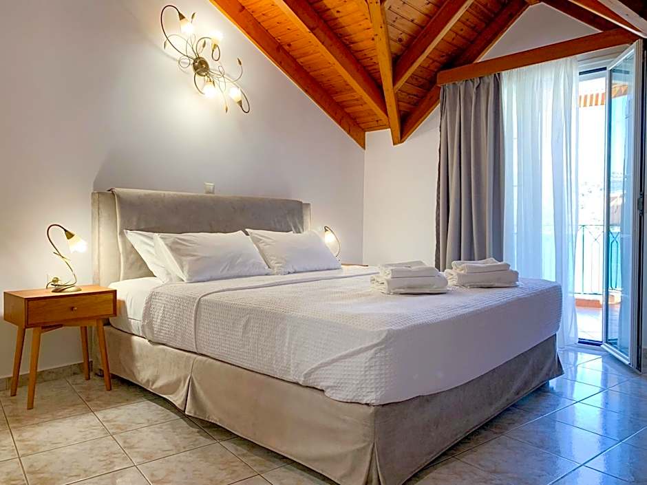 Rouchotas Apartments