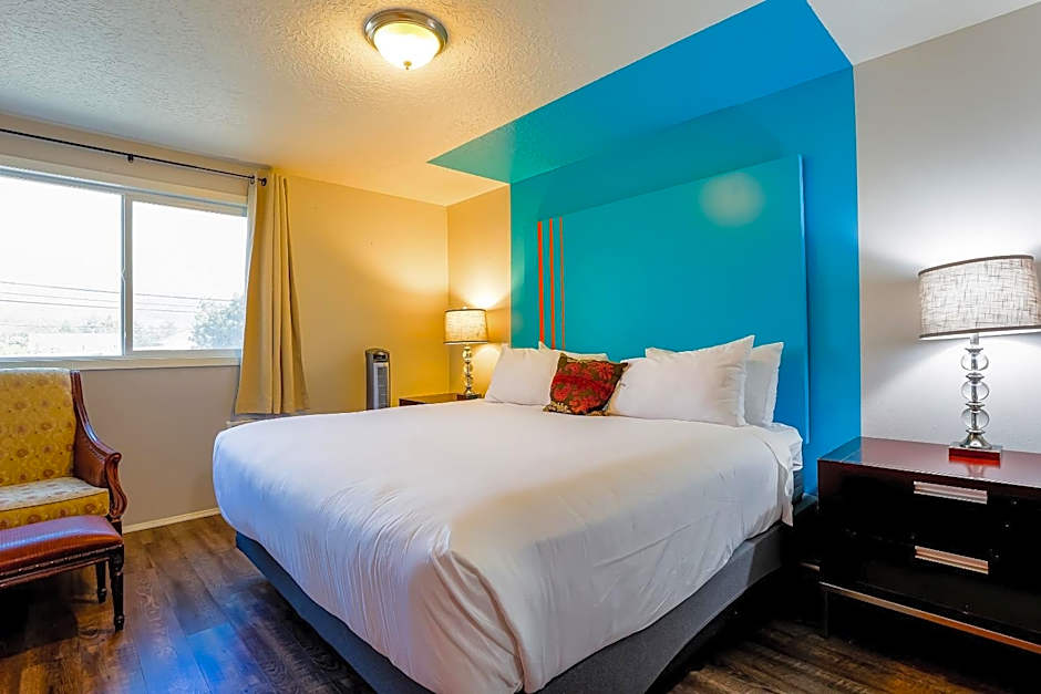 Coast River Inn by OYO Seaside