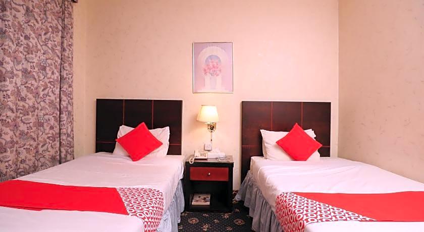 OYO 112 Semiramis Hotel