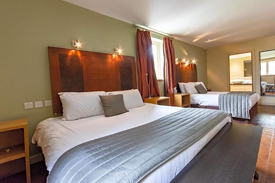 Great Hallingbury Manor