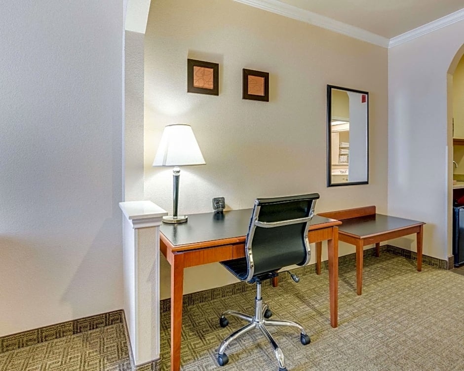 Comfort Suites Deer Park