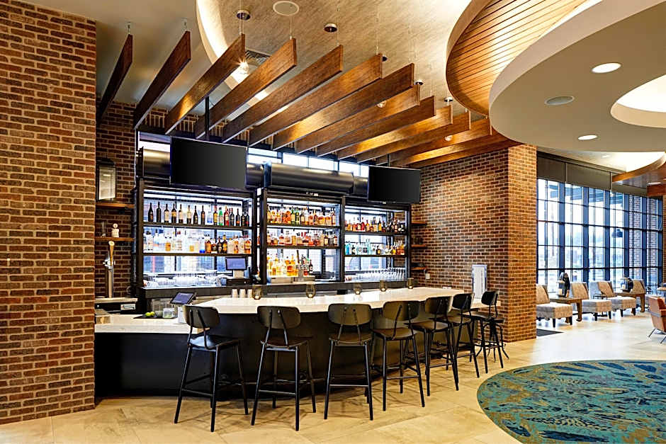 Archer Hotel Boston/Burlington