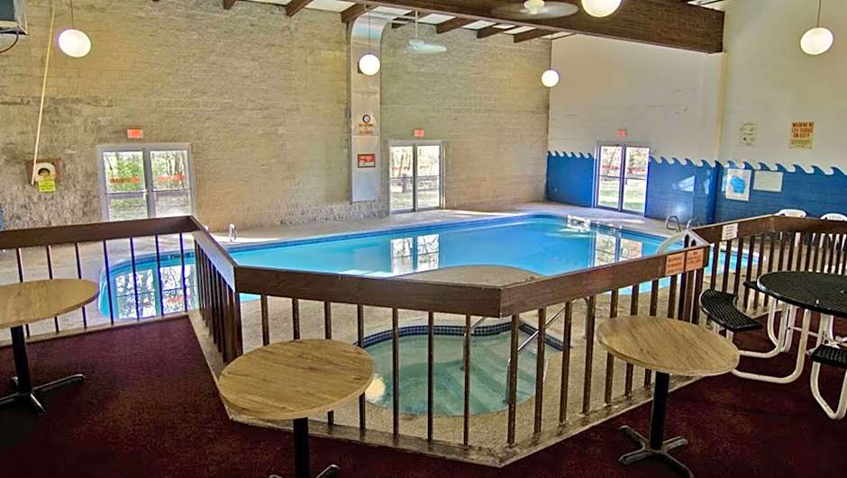 Voyageur Inn And Conference Center