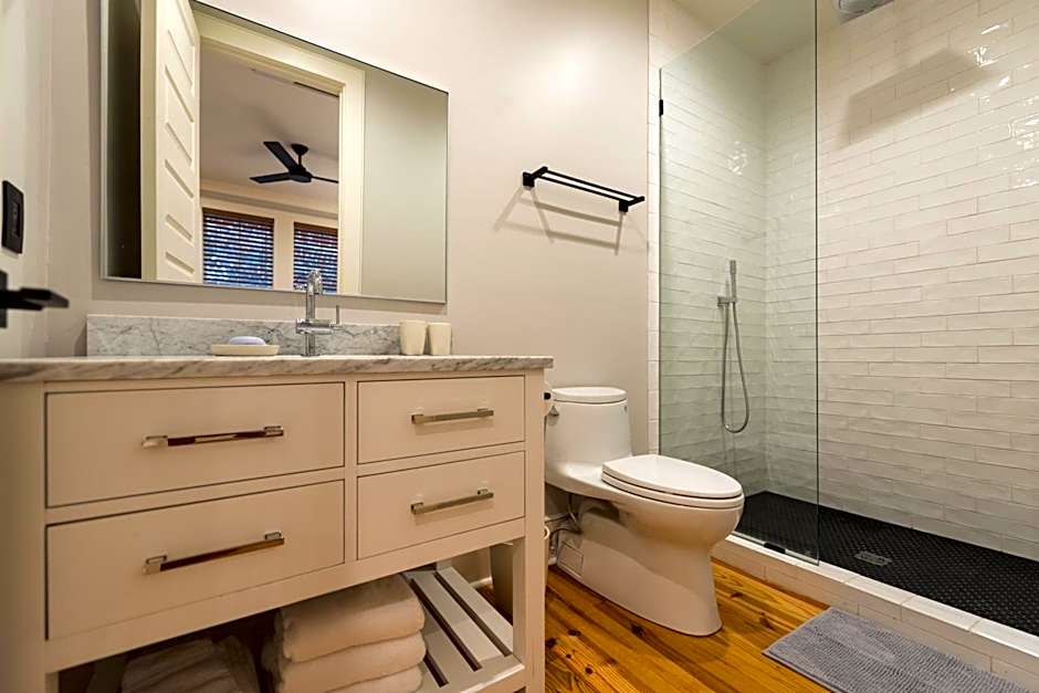 The Quarters on King