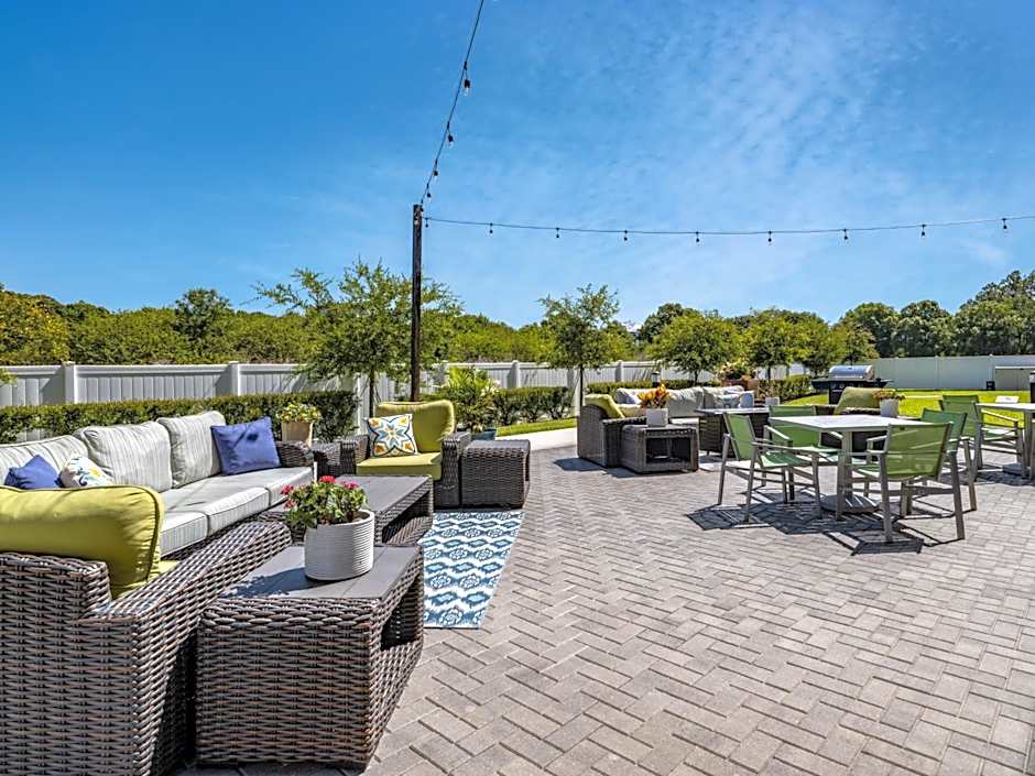 Holiday Inn Express And Suites Ruskin By IHG