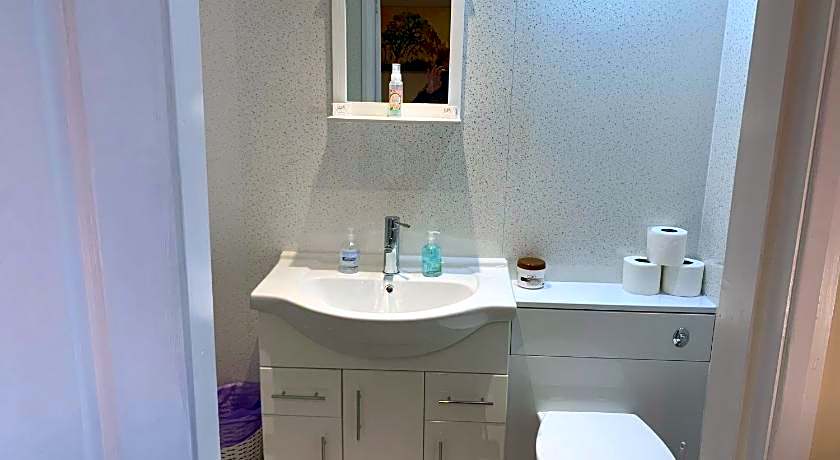 The Village Inn and Kirtle House B&B