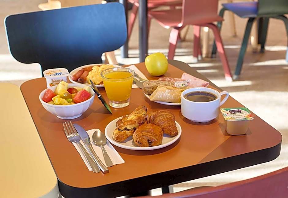 B&B HOTEL Saint-Witz Roissy