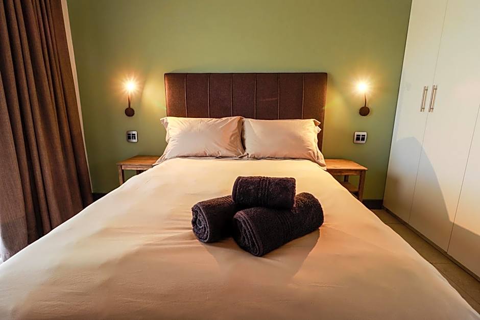 Photo 1 of 5 of 1 Bedroom Chalet