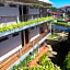 Pakerisan East Mansion