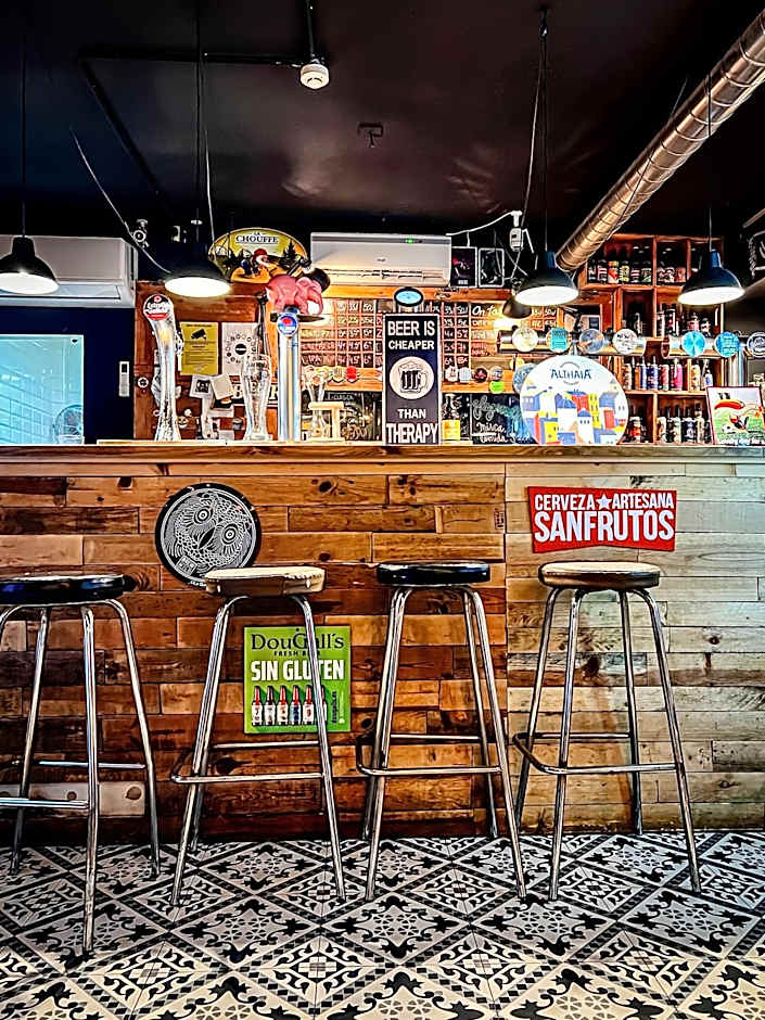 Olé Backpackers Hostel