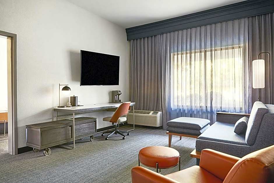 Courtyard by Marriott Memphis Germantown