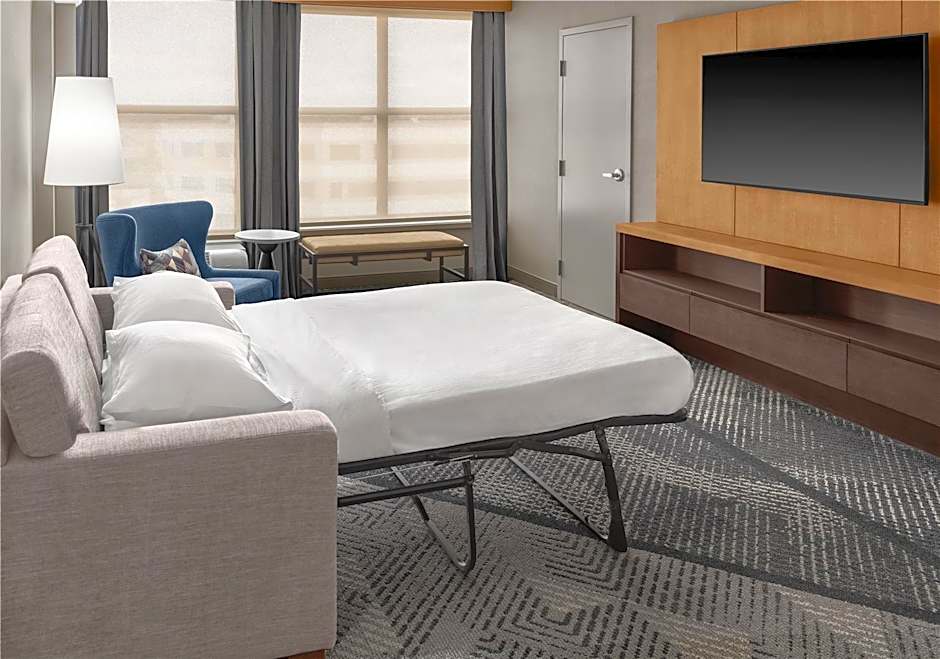 DoubleTree by Hilton Dayton Fairborn