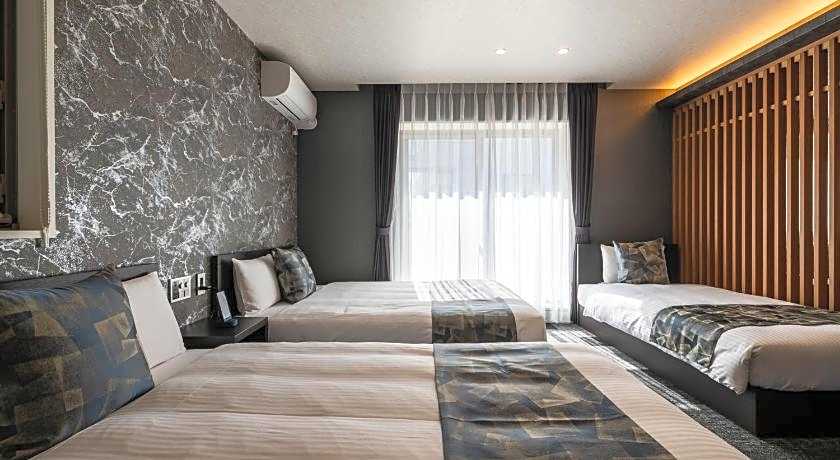 GRAND BASE Mojiko Ekimae