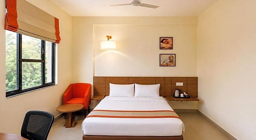 Max Hotels Jabalpur