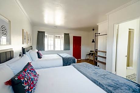 Standard Queen Room with Two Queen Beds