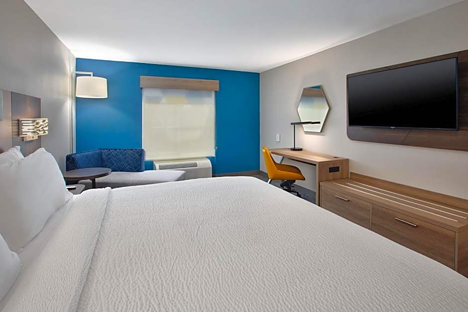 Holiday Inn Express Hotel & Suites - Sumter By IHG