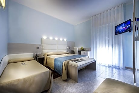 Quadruple Room with Balcony