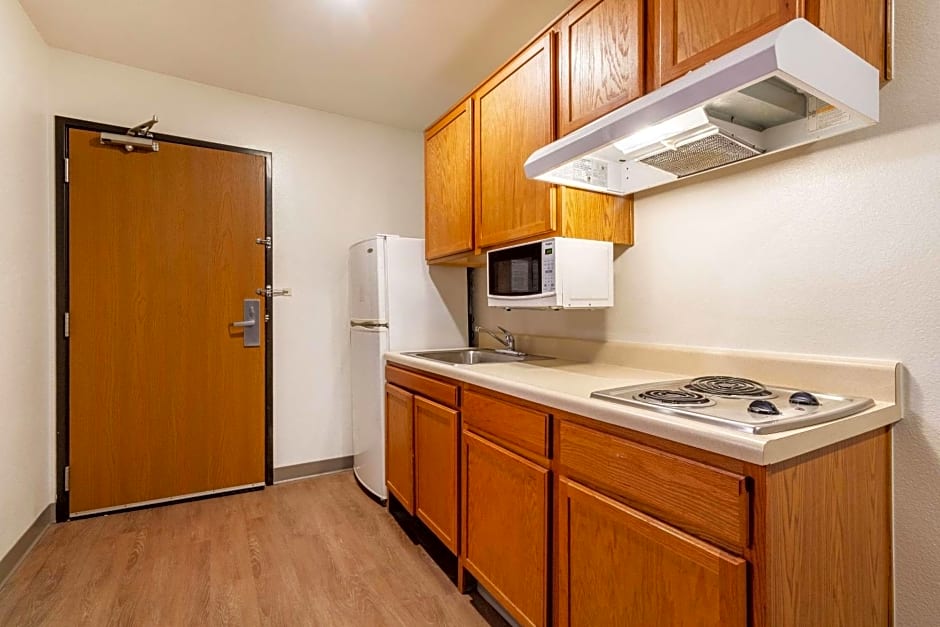 WoodSpring Suites Conroe