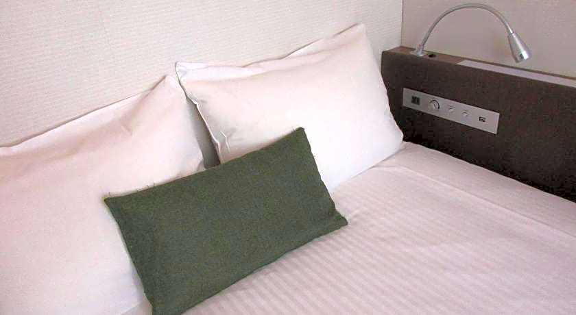 Y's Hotel Shin-Osaka