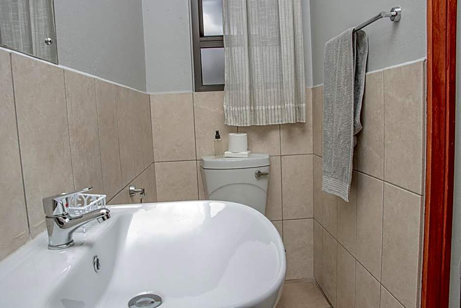 Woodpecker's Inn Guest House